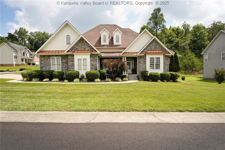 18 Hyde Park Road  Winfield WV 25213 photo