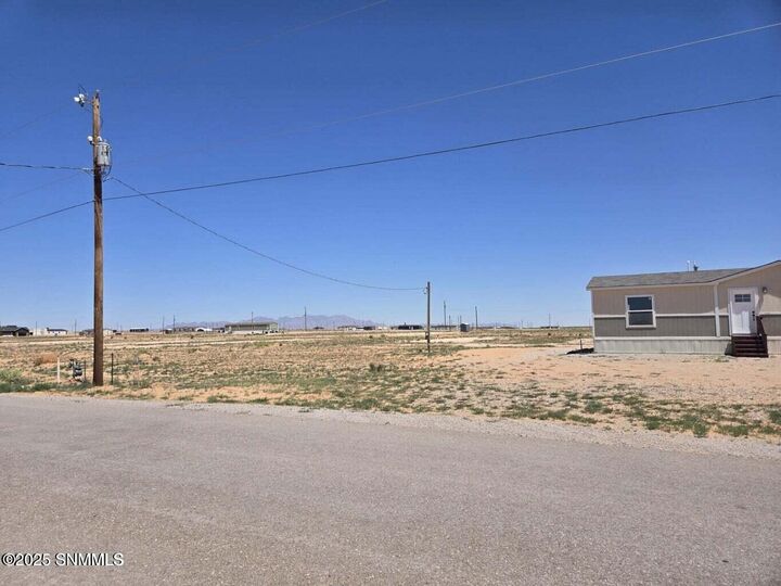 Property Photo: 1413 Gobi Desert Drive NM 88081