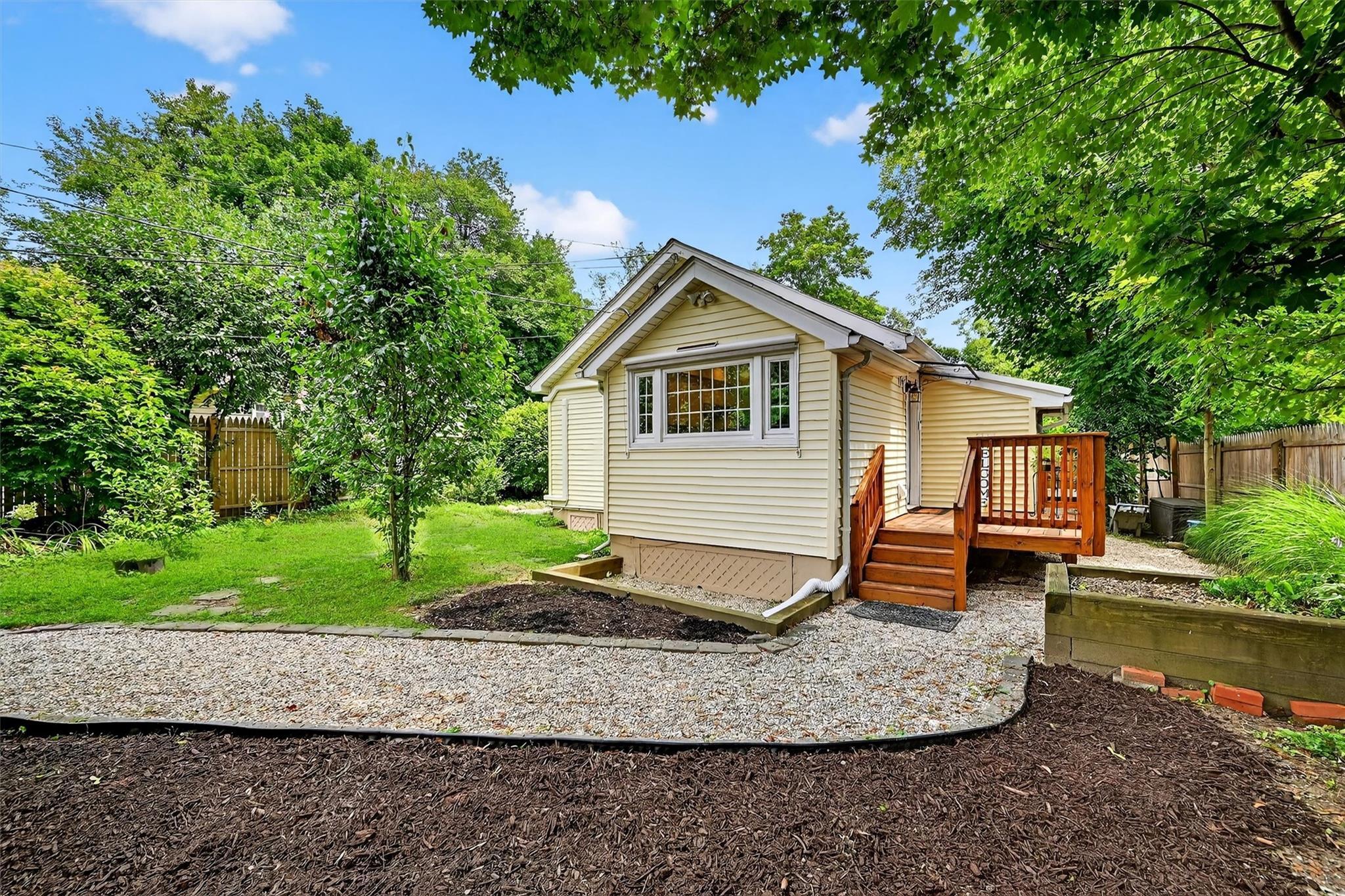 Property Photo:  10 Eagle Street  NY 10950 
