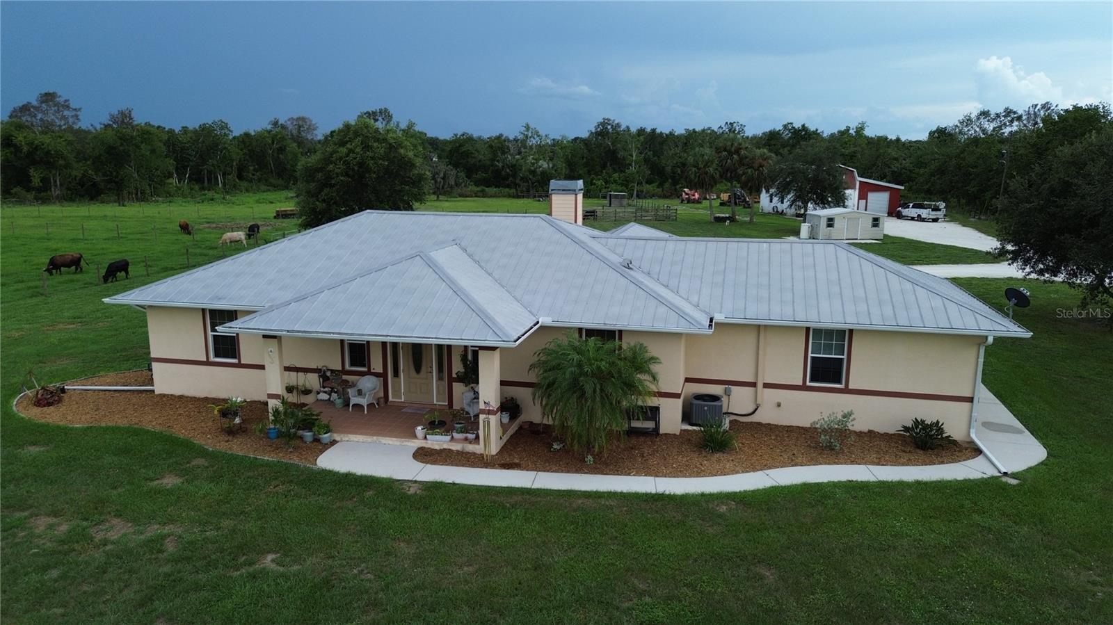 Property Photo: 7211 SW Grove Drive FL 34266