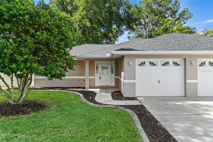 Property Photo:  810 Ridge Avenue  FL 34785