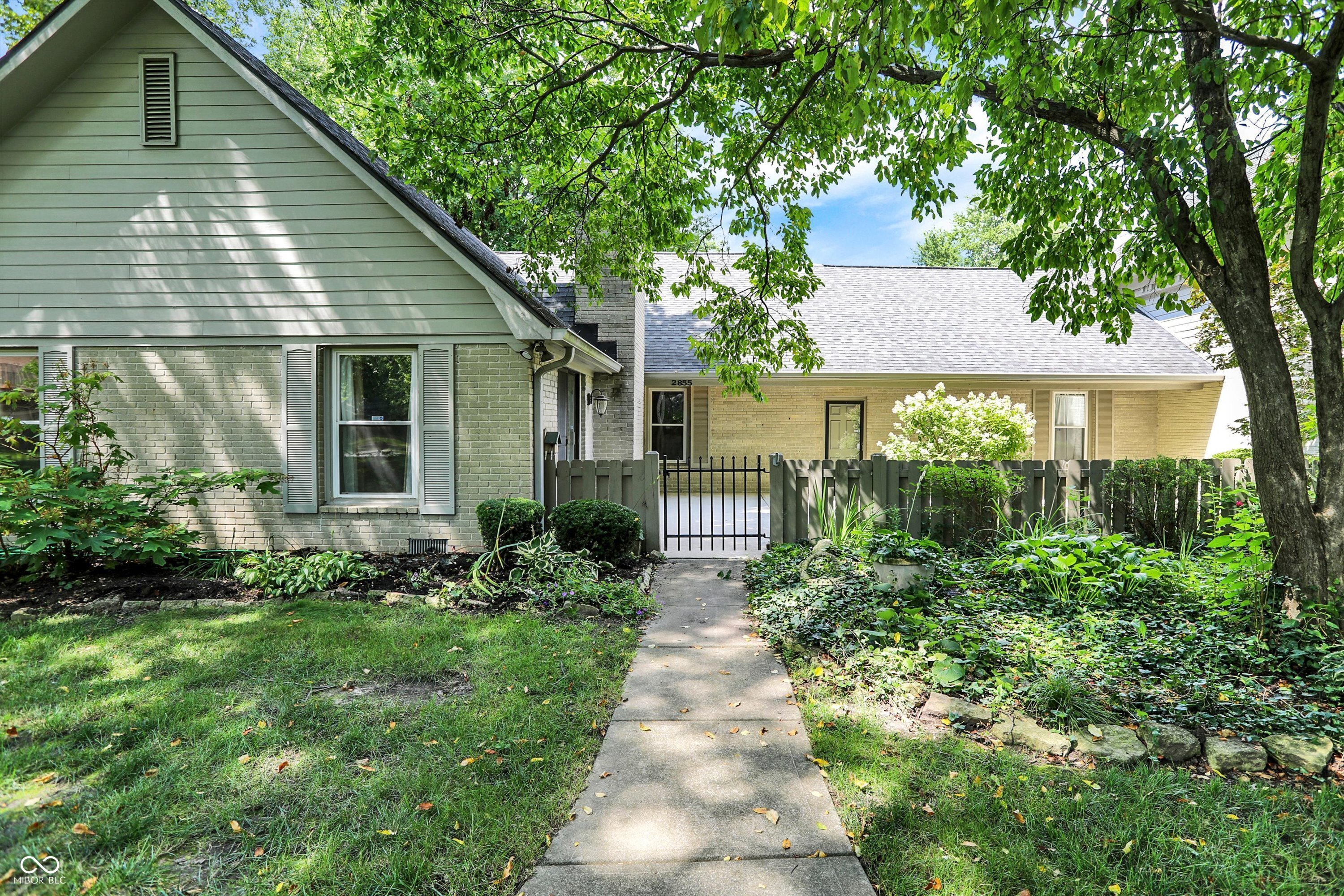2855 Jamieson Lane  Indianapolis IN 46268 photo