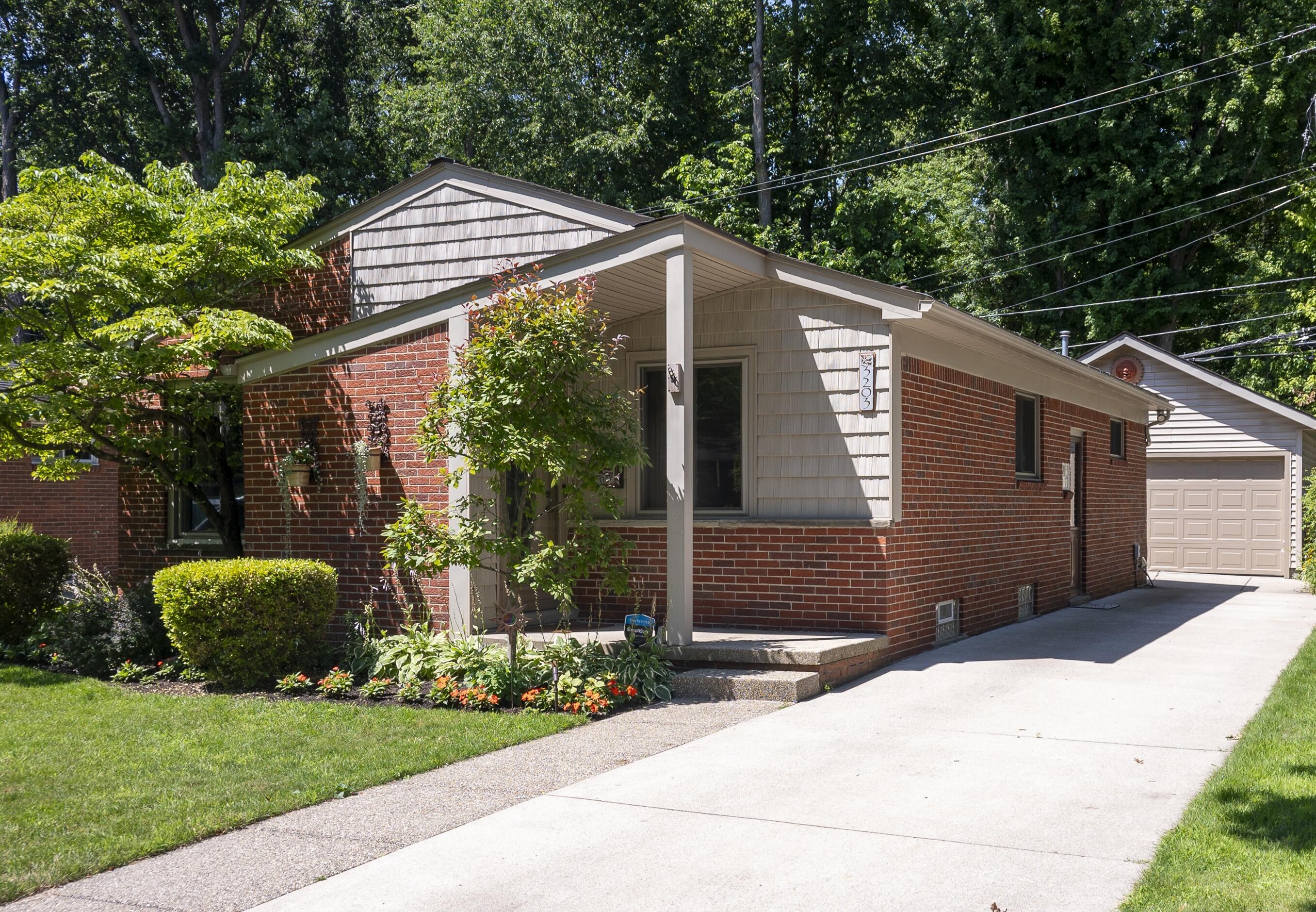 3203 Sylvan Drive  Royal Oak MI 48073 photo