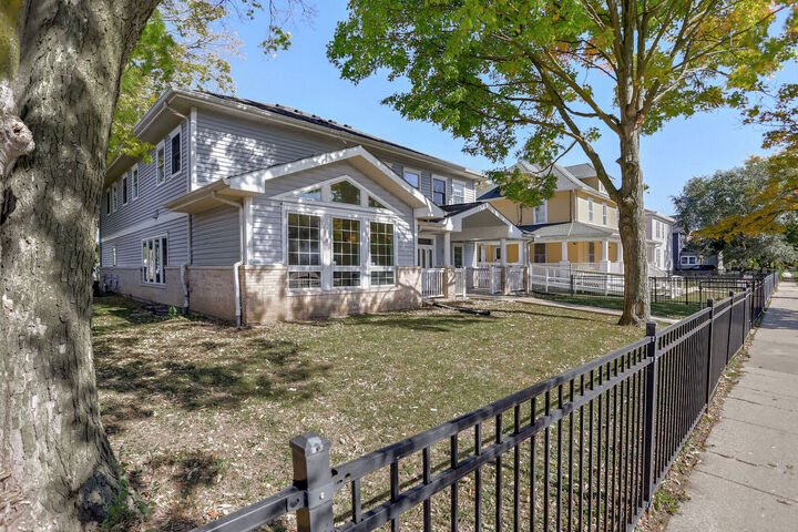 504 E Church Street  Champaign IL 61820 photo