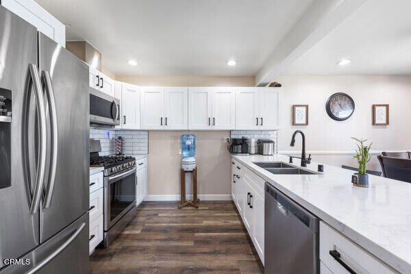 Property Photo:  107 Sonoma Lane  CA 93060 
