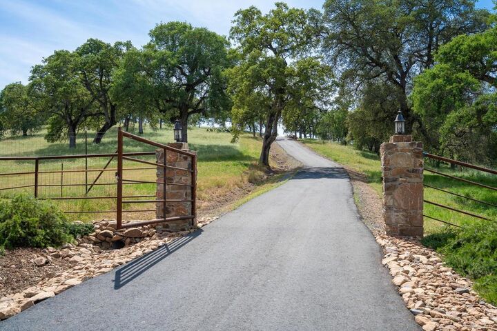 Property Photo:  18550 Silver Oak Lane  CA 95669 
