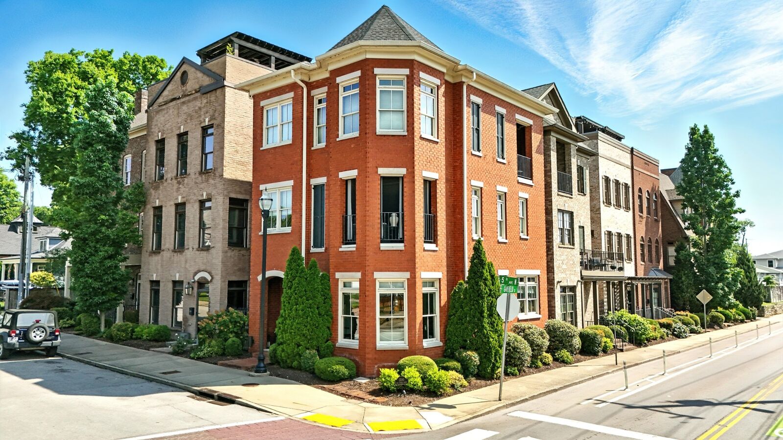 Property Photo:  1700 5th Ave N  TN 37208 