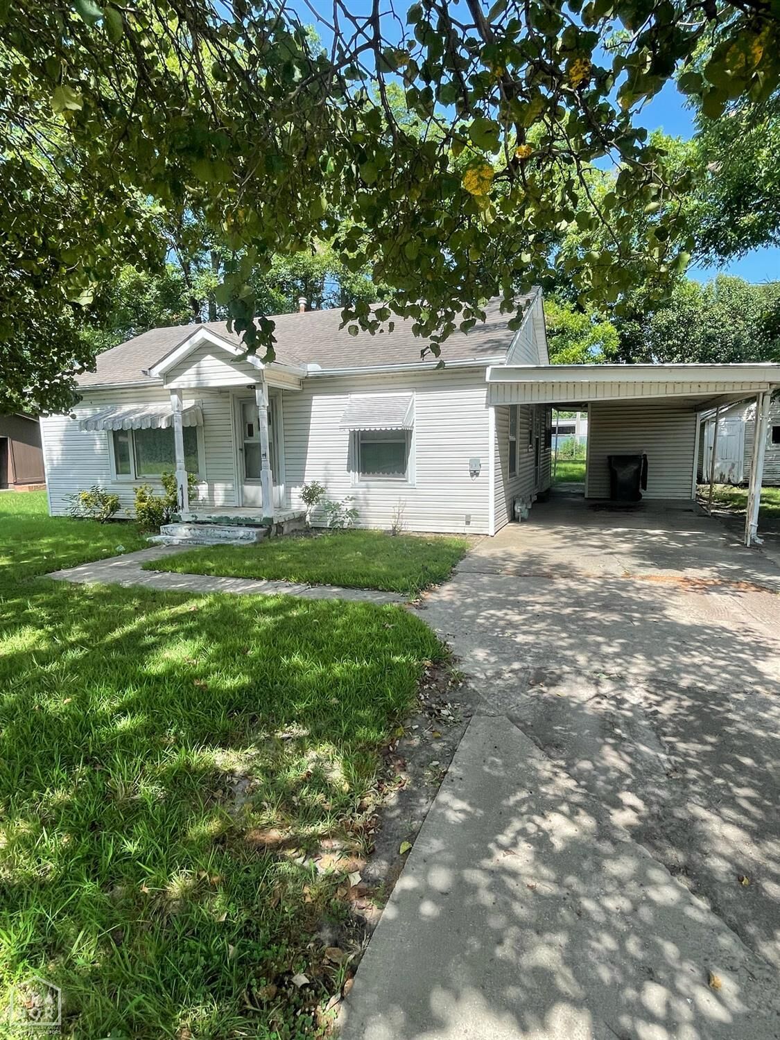 Property Photo: 109 S 22nd Avenue AR 72450