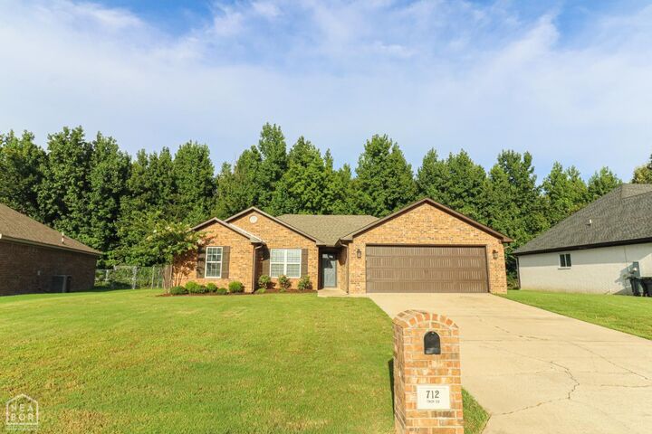 712 Troy Cove  Jonesboro AR 72401 photo