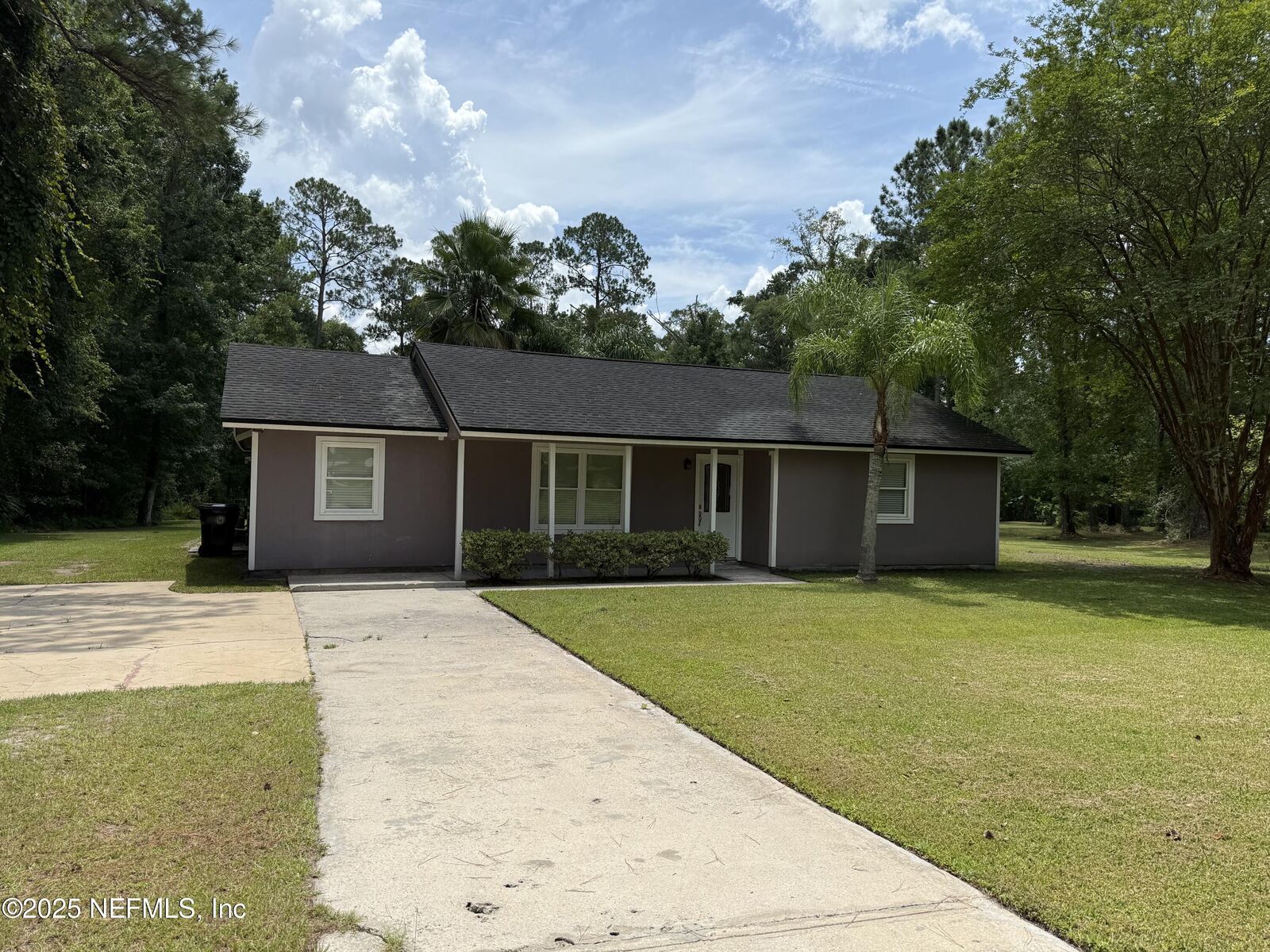 Property Photo: 4357 Eli Whitney Drive FL 32068