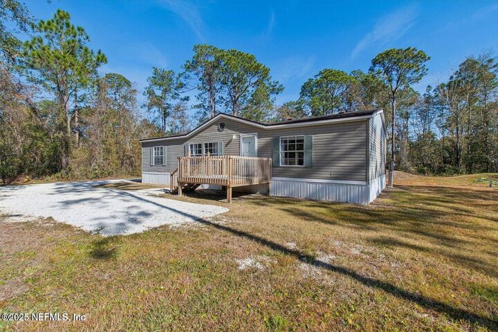 Property Photo:  112 Donald R Boulevard  FL 32177 