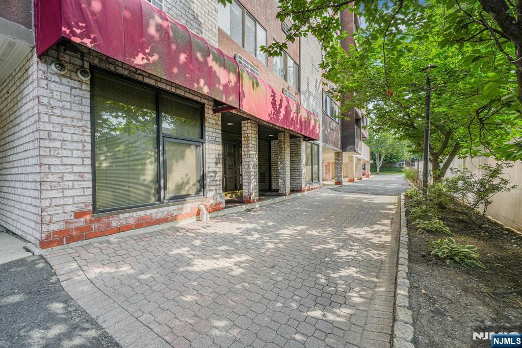 Property Photo: 55 Clinton Place 609 NJ 07601