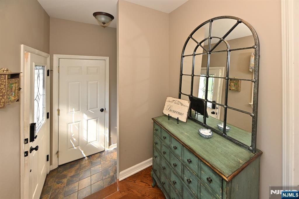Property Photo:  319 Sunset Boulevard  NJ 07481 