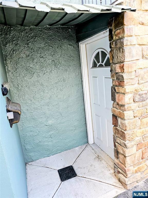 Property Photo:  251 Copeland Avenue 1st Floor  NJ 07071 