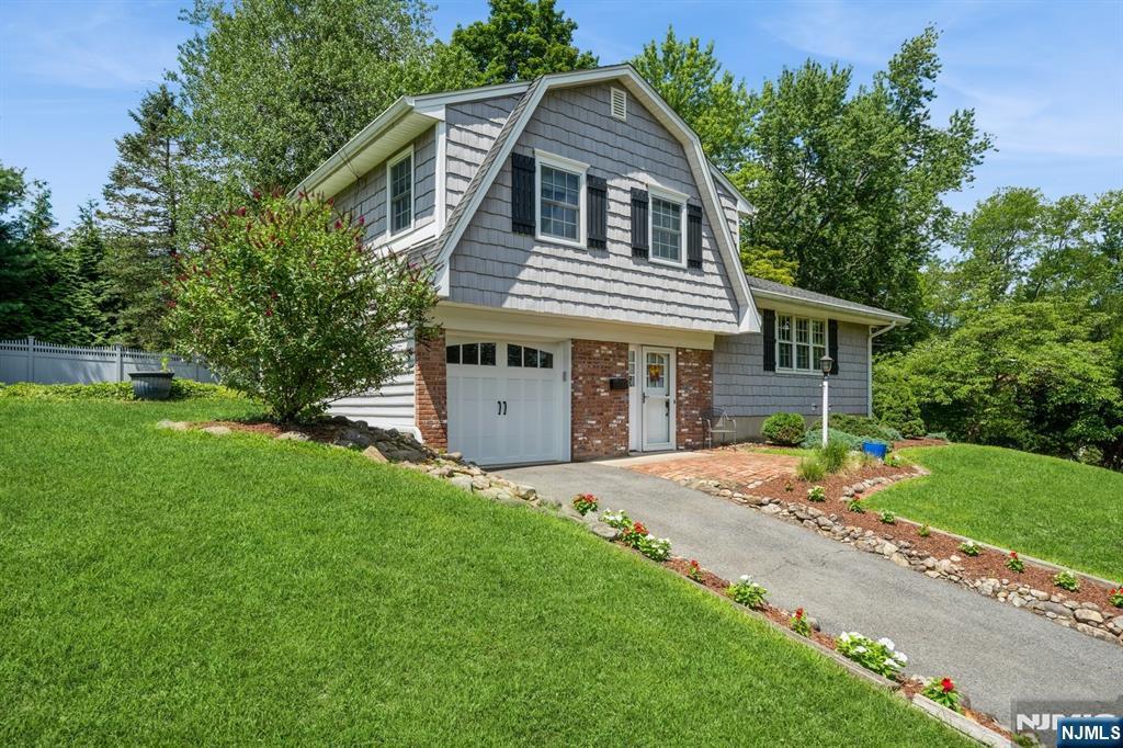 Property Photo: 5 Terry Court NJ 07645