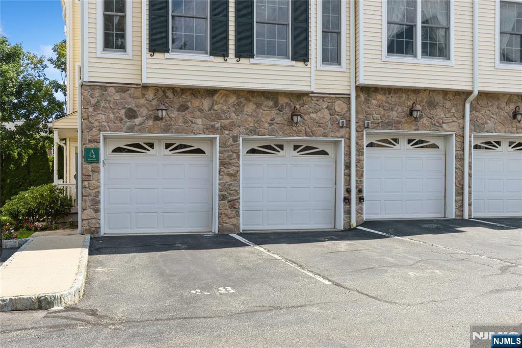Property Photo: 91 Roseland Avenue A8 NJ 07006