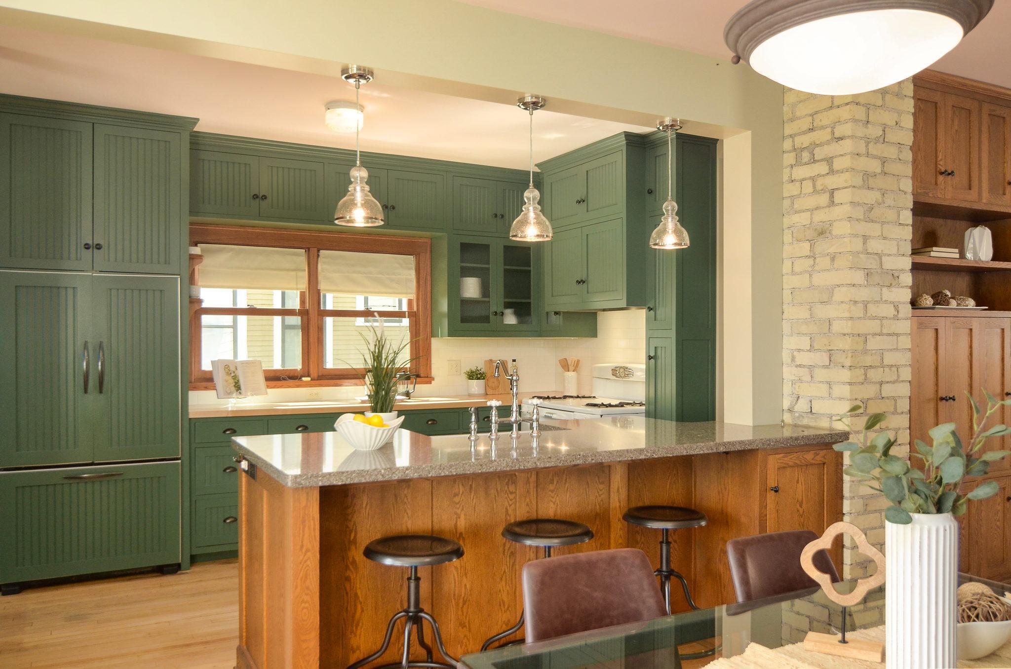 Property Photo:  1176 Laurel Avenue  MN 55104 