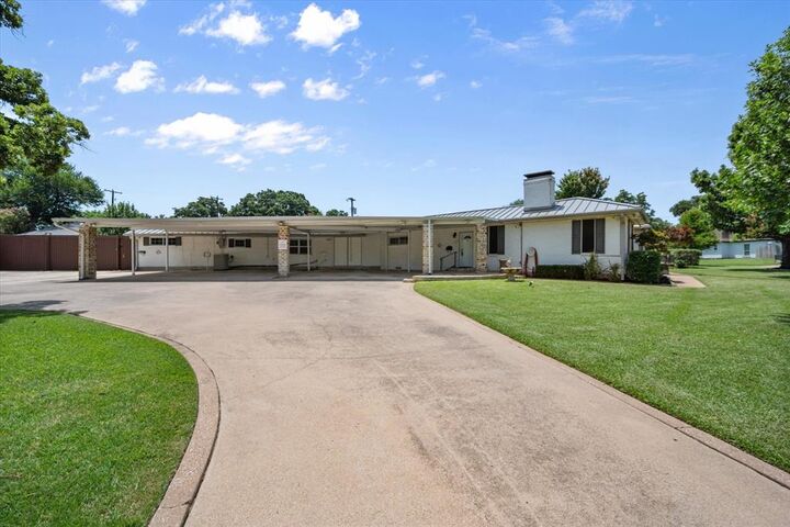Property Photo:  1336 Ridgewood Terrace  TX 76012 