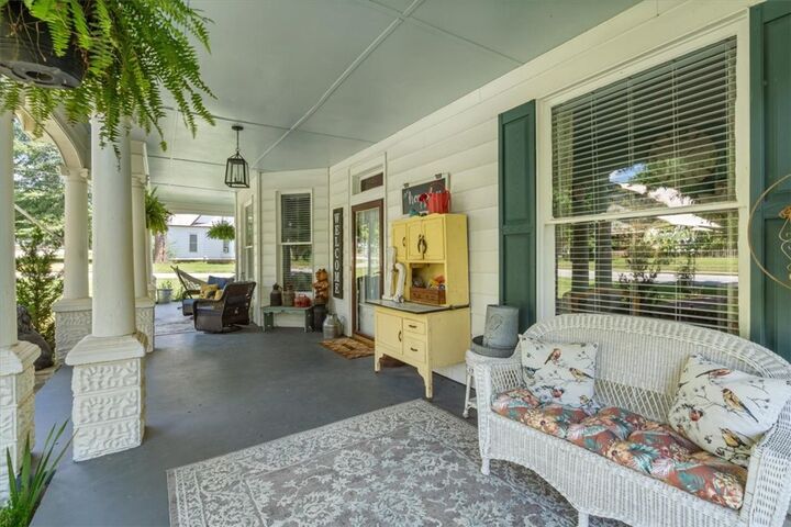 Property Photo:  109 E Bush Street  AR 72753 