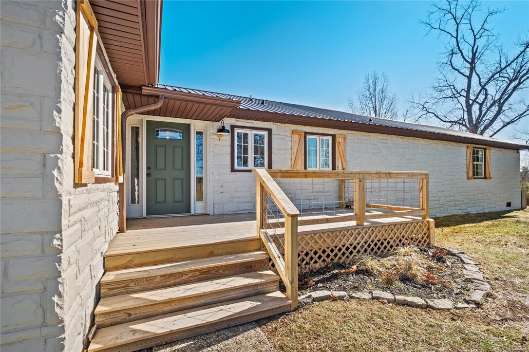 Property Photo: 609 Sands Road AR 72718