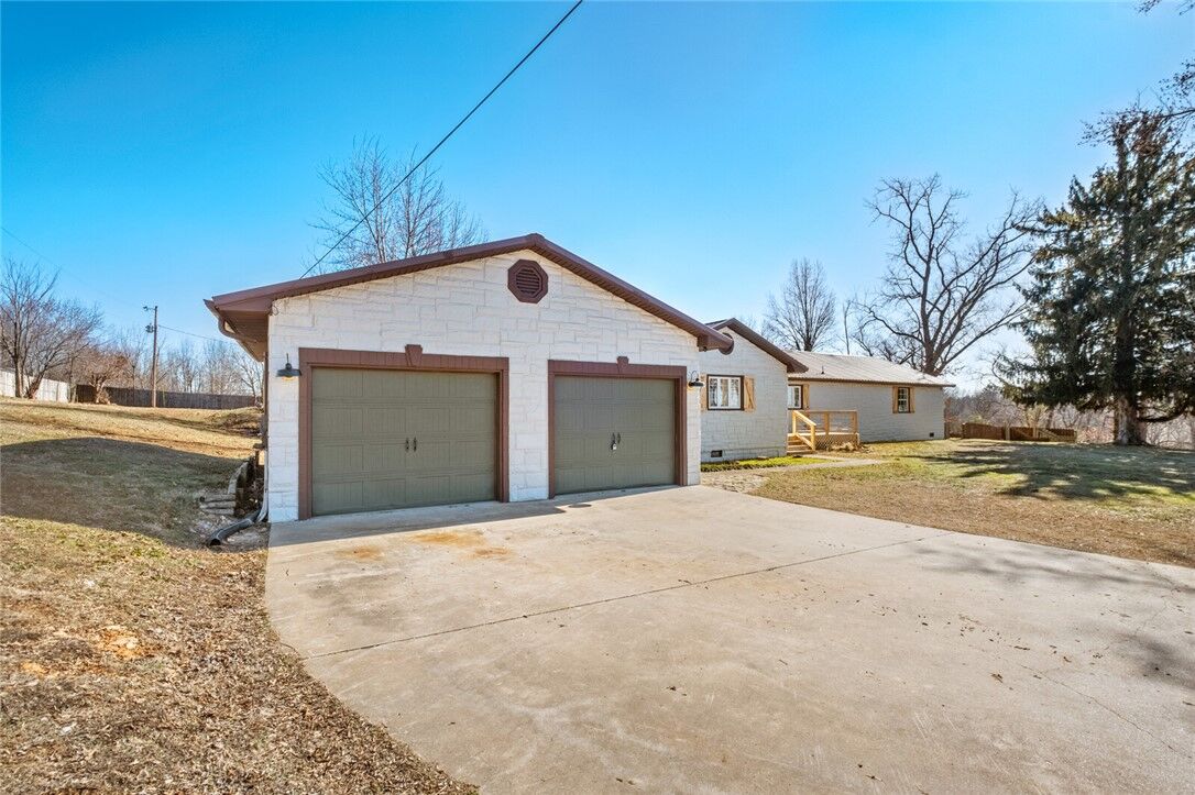Property Photo:  609 Sands Road  AR 72718 