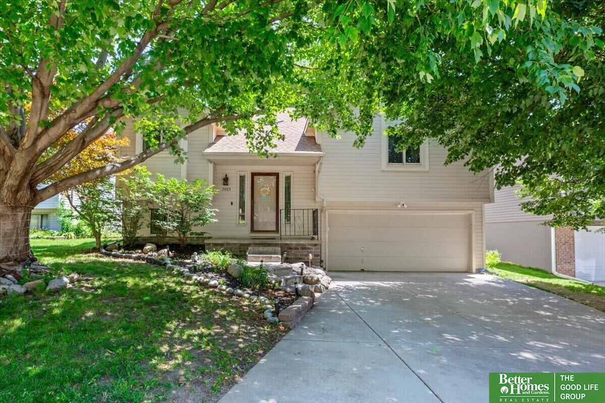Property Photo:  7405 N 80 Street  NE 68122 