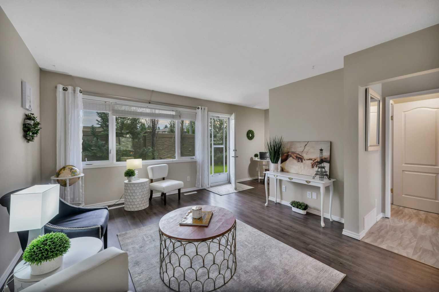 Photo de la propriété: 4719 33 Street 905 AB T4N 0N7