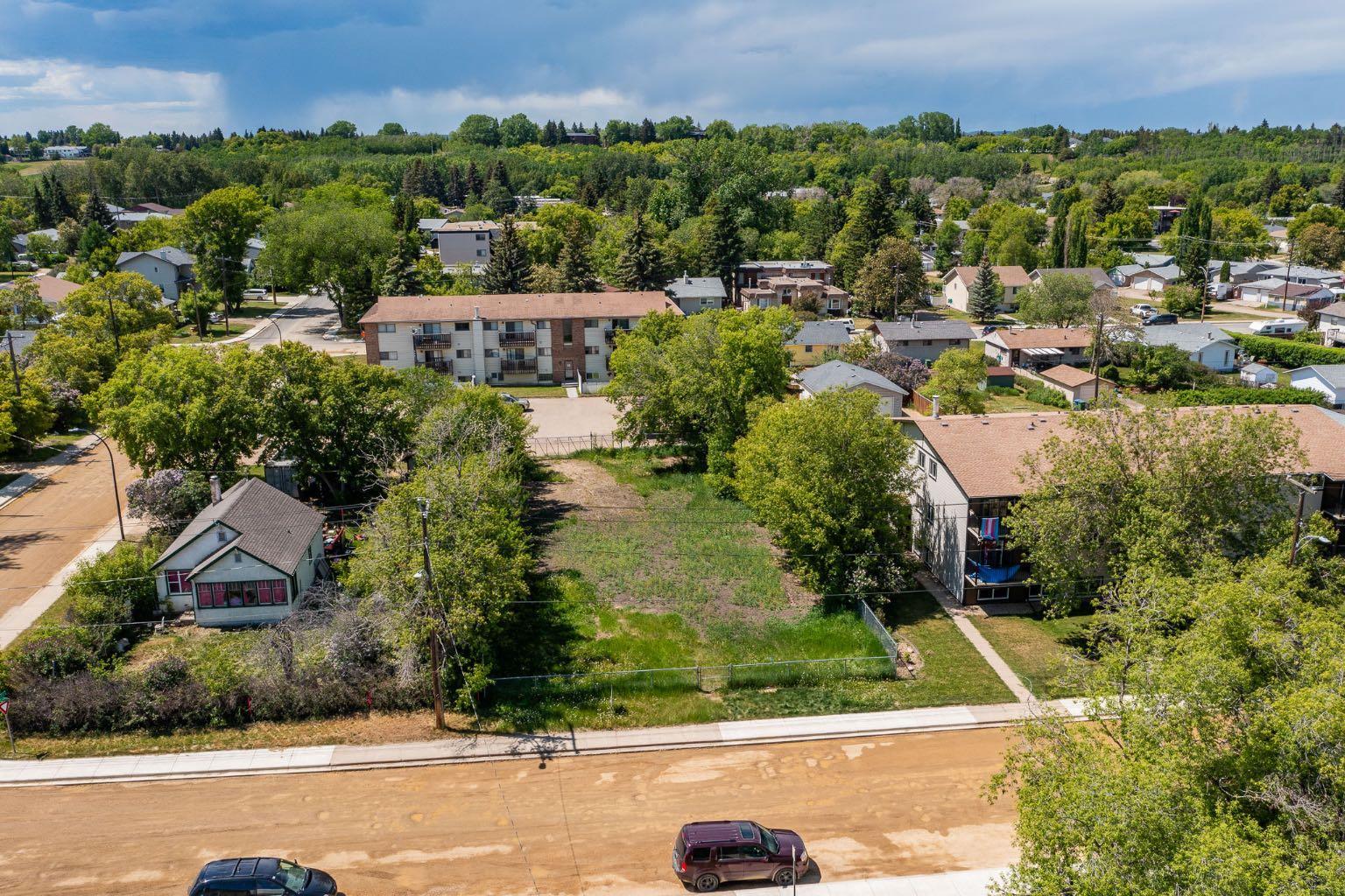 Property Photo: 5806 57 Avenue AB T4N 4S4