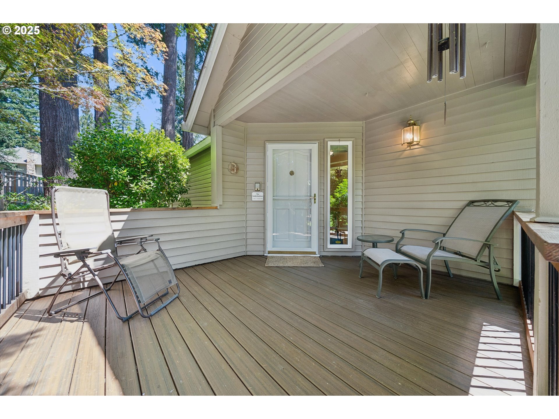Property Photo: 16300 Sunrise Ct OR 97035