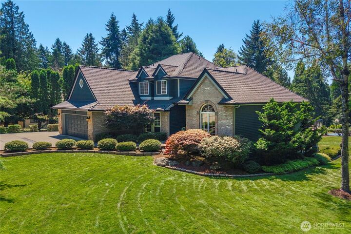 Property Photo: 2104 39th Street SE WA 98372