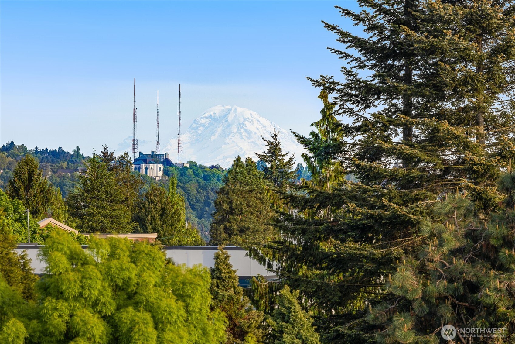 Property Photo: 1203 E N Allen Place WA 98103