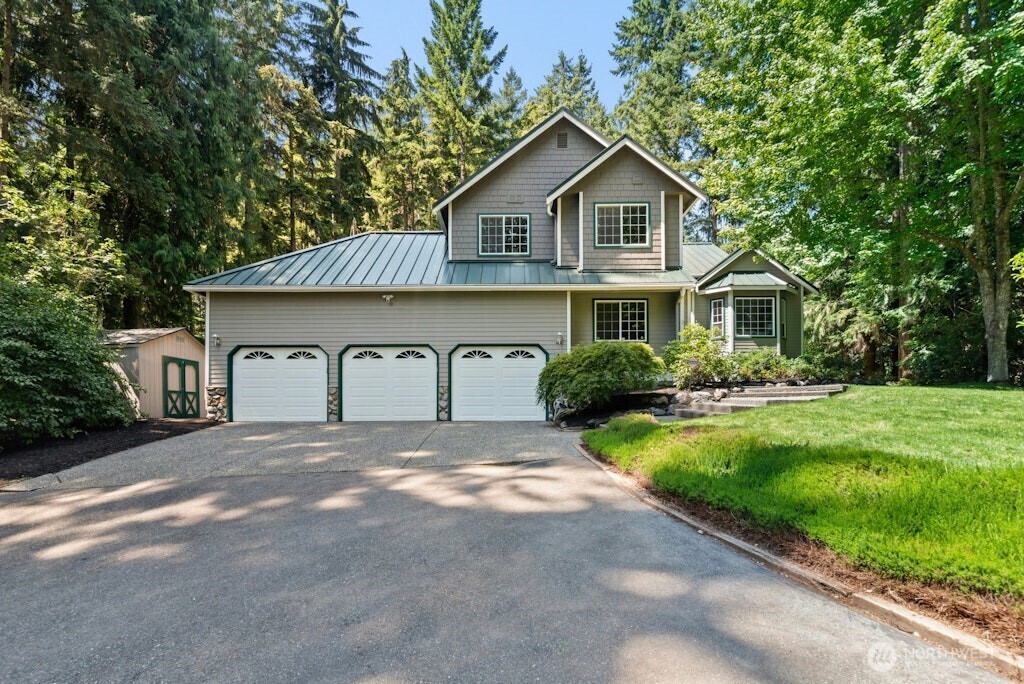 Property Photo: 17659 202nd Place NE WA 98077