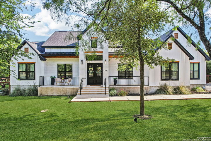 Property Photo: 11260 Beverly Hills TX 78023
