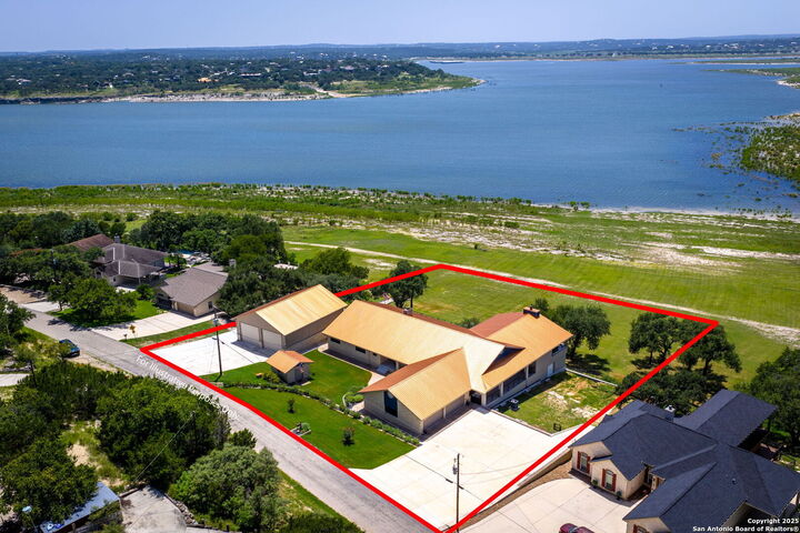 800 Military Dr  Canyon Lake TX 78133 photo