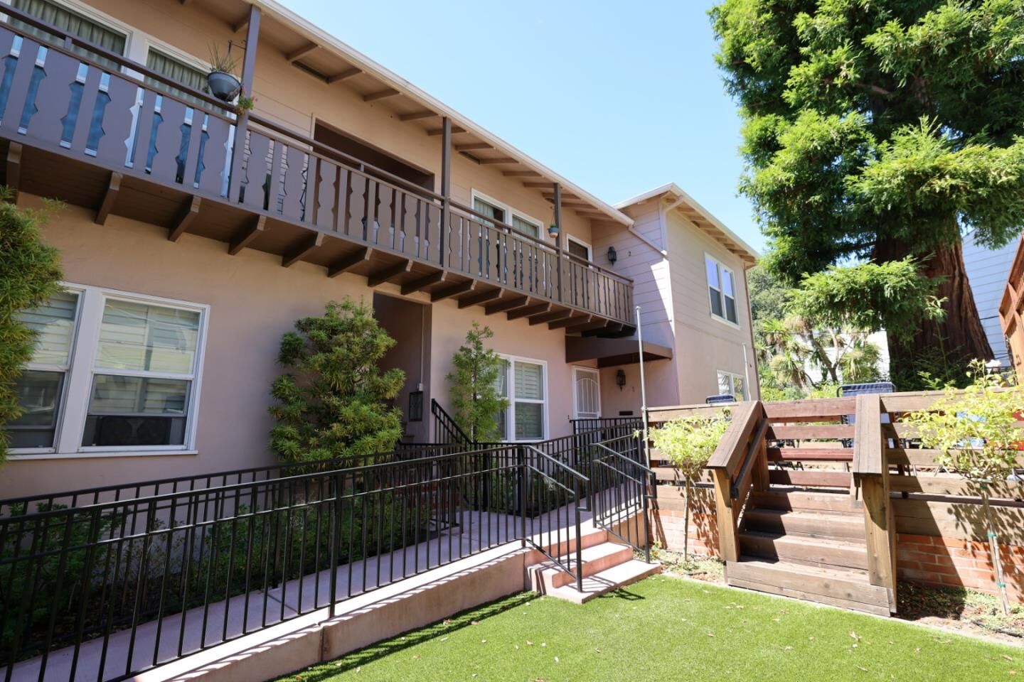 Property Photo:  6 Avila Road  CA 94402 