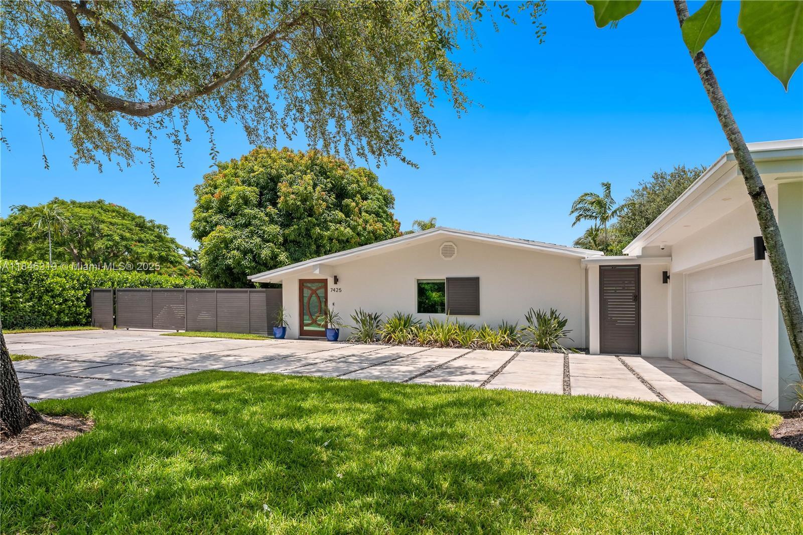 Property Photo:  7425 SW 139th Ter  FL 33158 