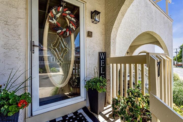 Property Photo:  7 W 6th Street 7  NJ 08226 