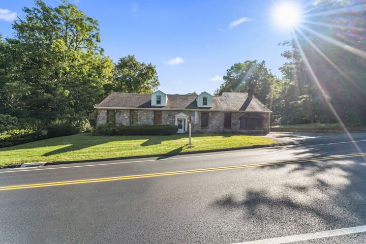 Property Photo:  1480 Monroe Turnpike  CT 06468 