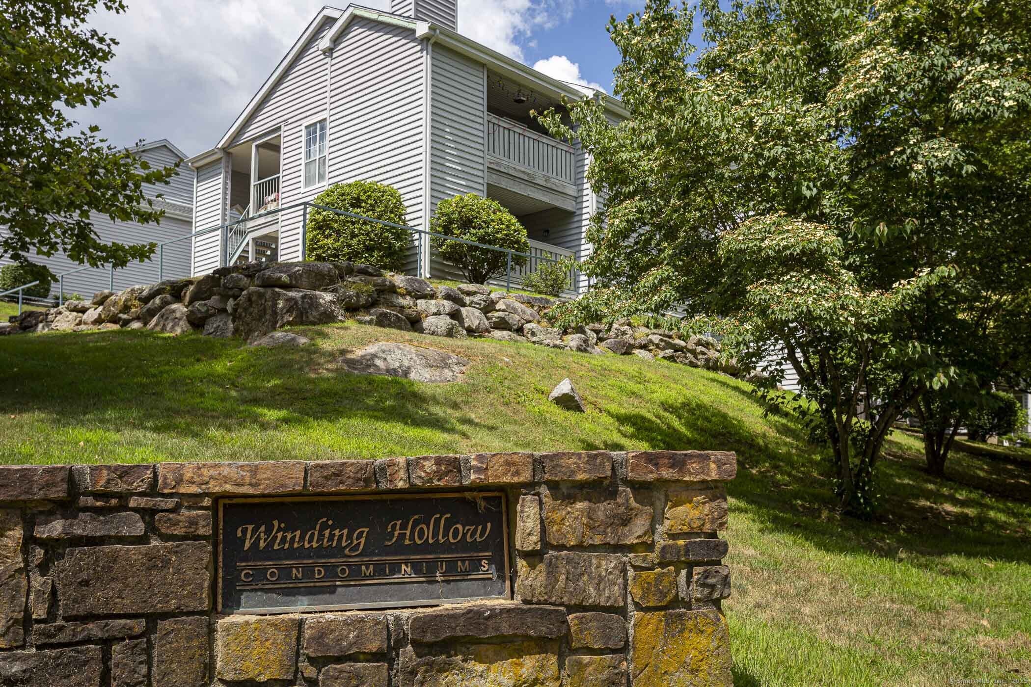 Property Photo:  59 Leafwood Lane Apt 274  CT 06340 