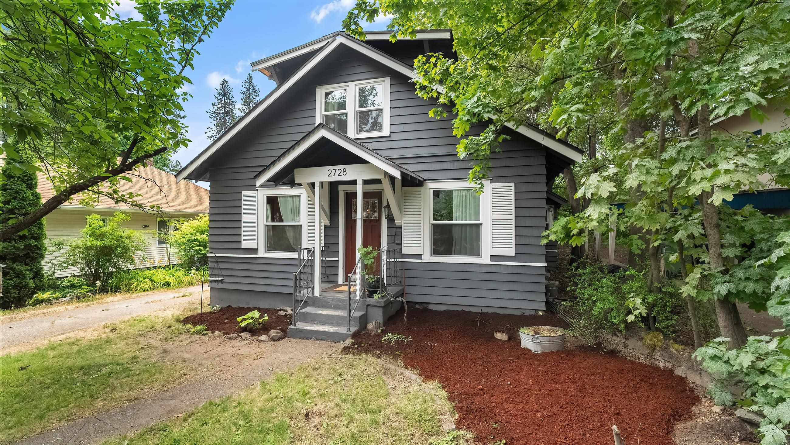 Property Photo:  2728 E 15th Ave  WA 99223 