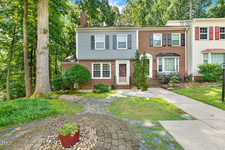 Property Photo:  201 Barbary Court  NC 27511 