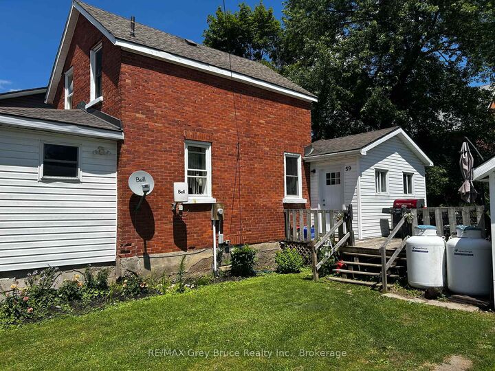 Property Photo: 59 3rd Ave Avenue SW ON N0G 1L0