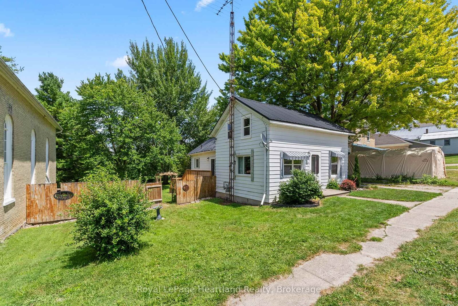 Property Photo: 12 Brandon Street ON N0G 1E0