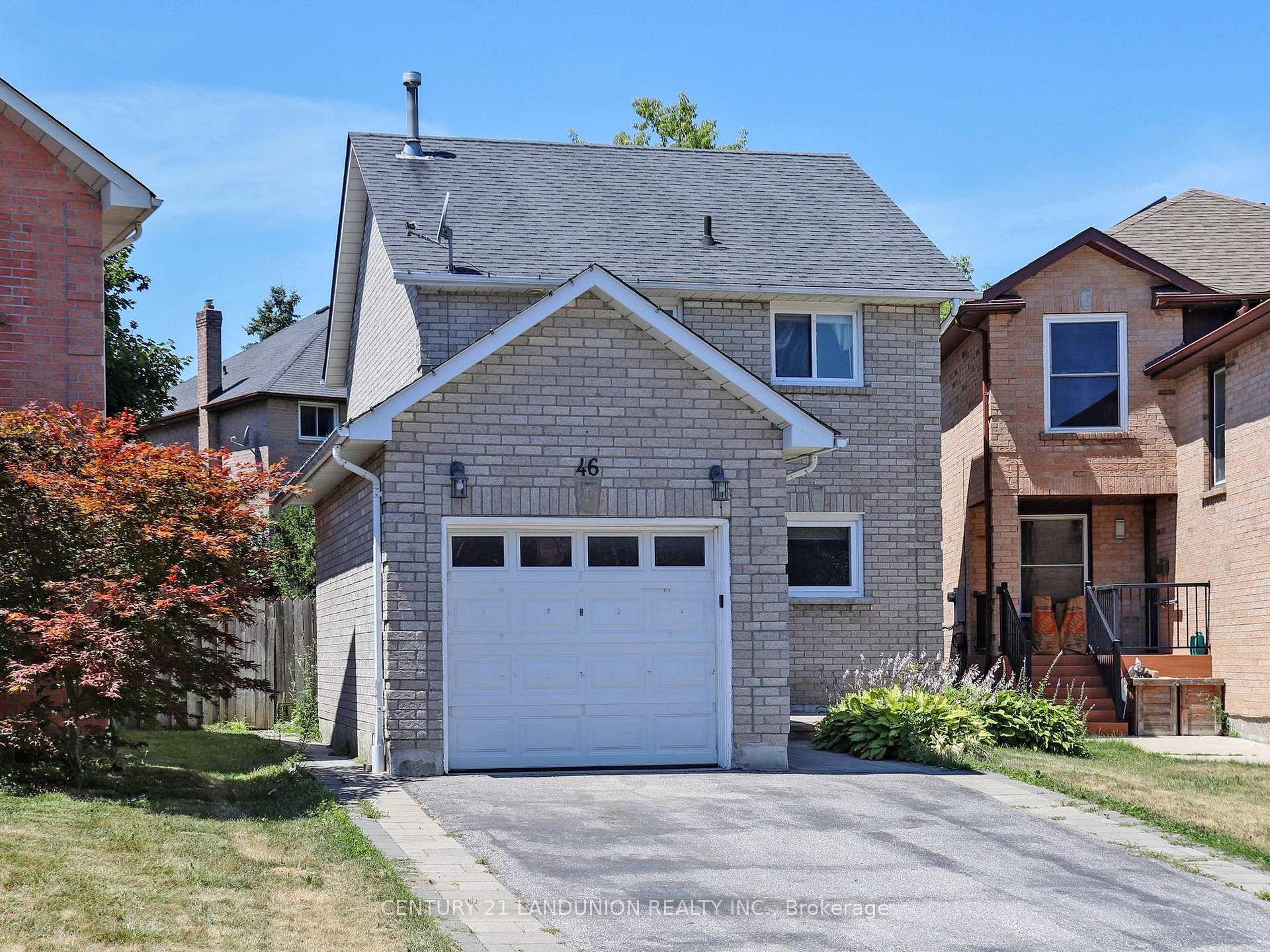 Photo de la propriété:  46 Deverill Crescent  ON L1T 1S7 