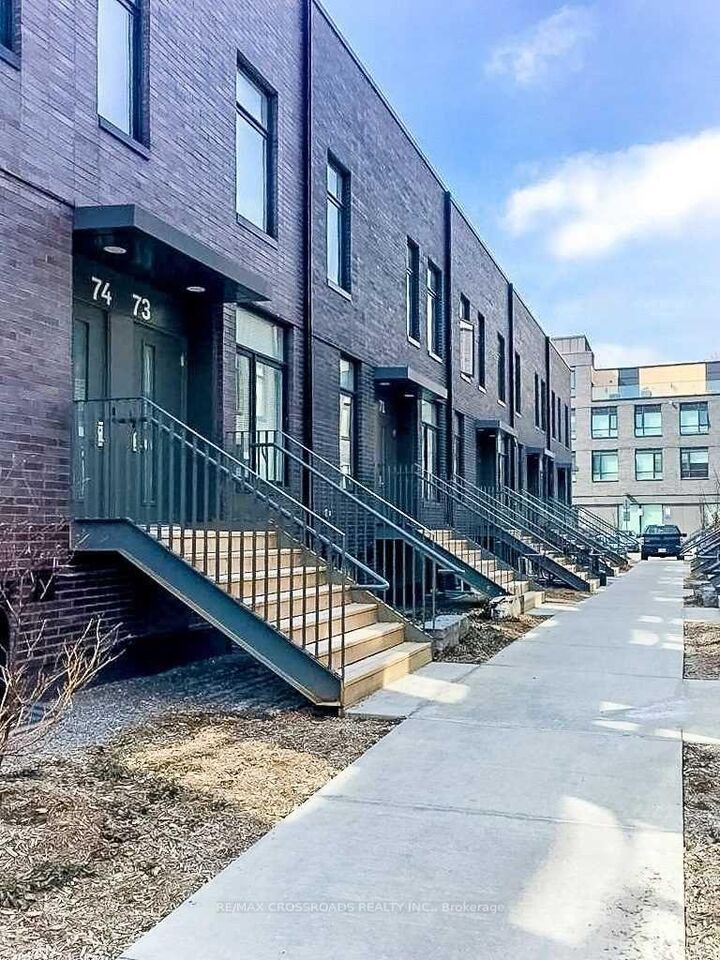 Property Photo: 1760 Simcoe Street N 73 ON L1G 0C3