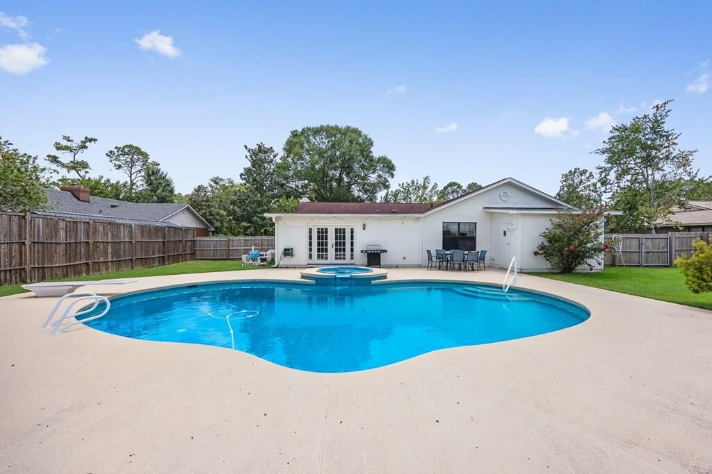 Property Photo:  4112 Amberley Trl  GA 31602 