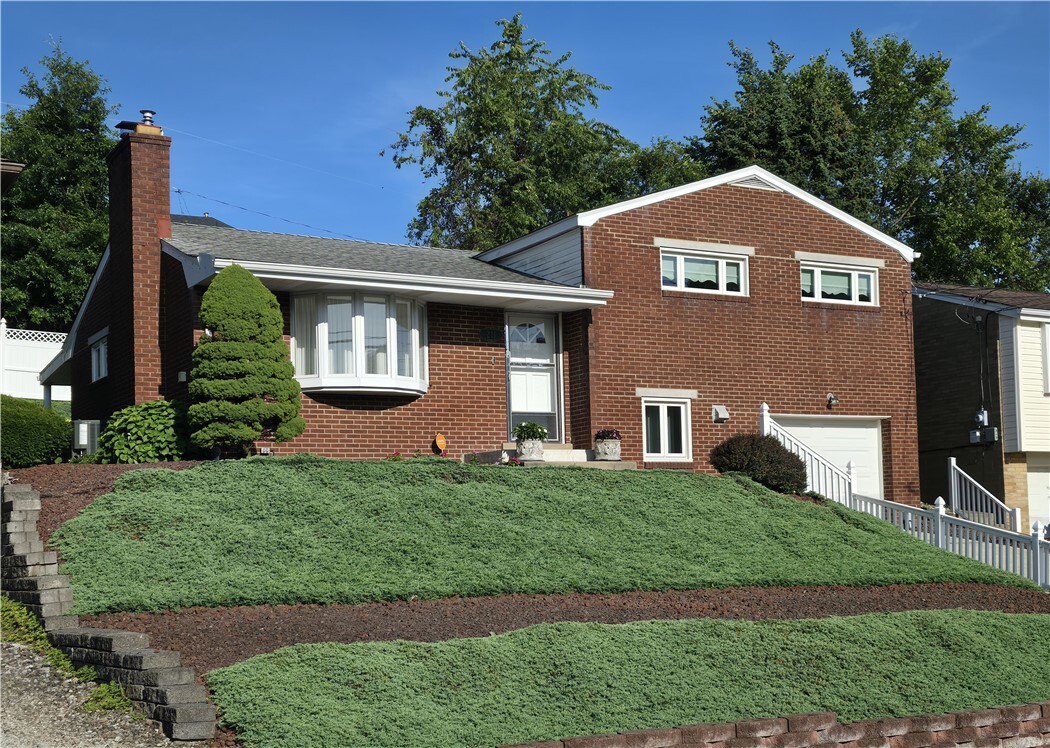 Property Photo:  211 Hester Ave  PA 15136 