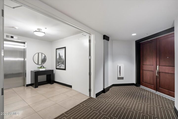 Property Photo:  15802 N 71st Street 551  AZ 85254 