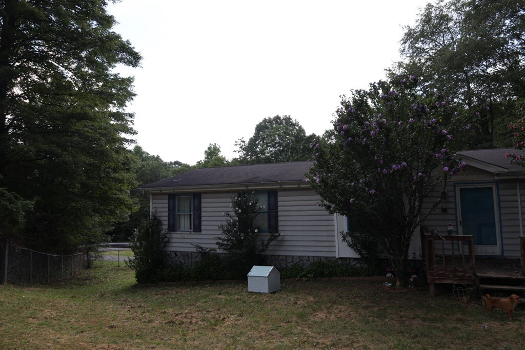 Property Photo:  9156 Sewell Creek Rd.  WV 25976 