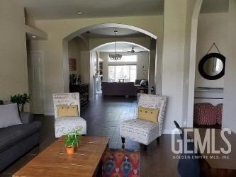 Property Photo:  10918 Rosslyn Lane  CA 93311 